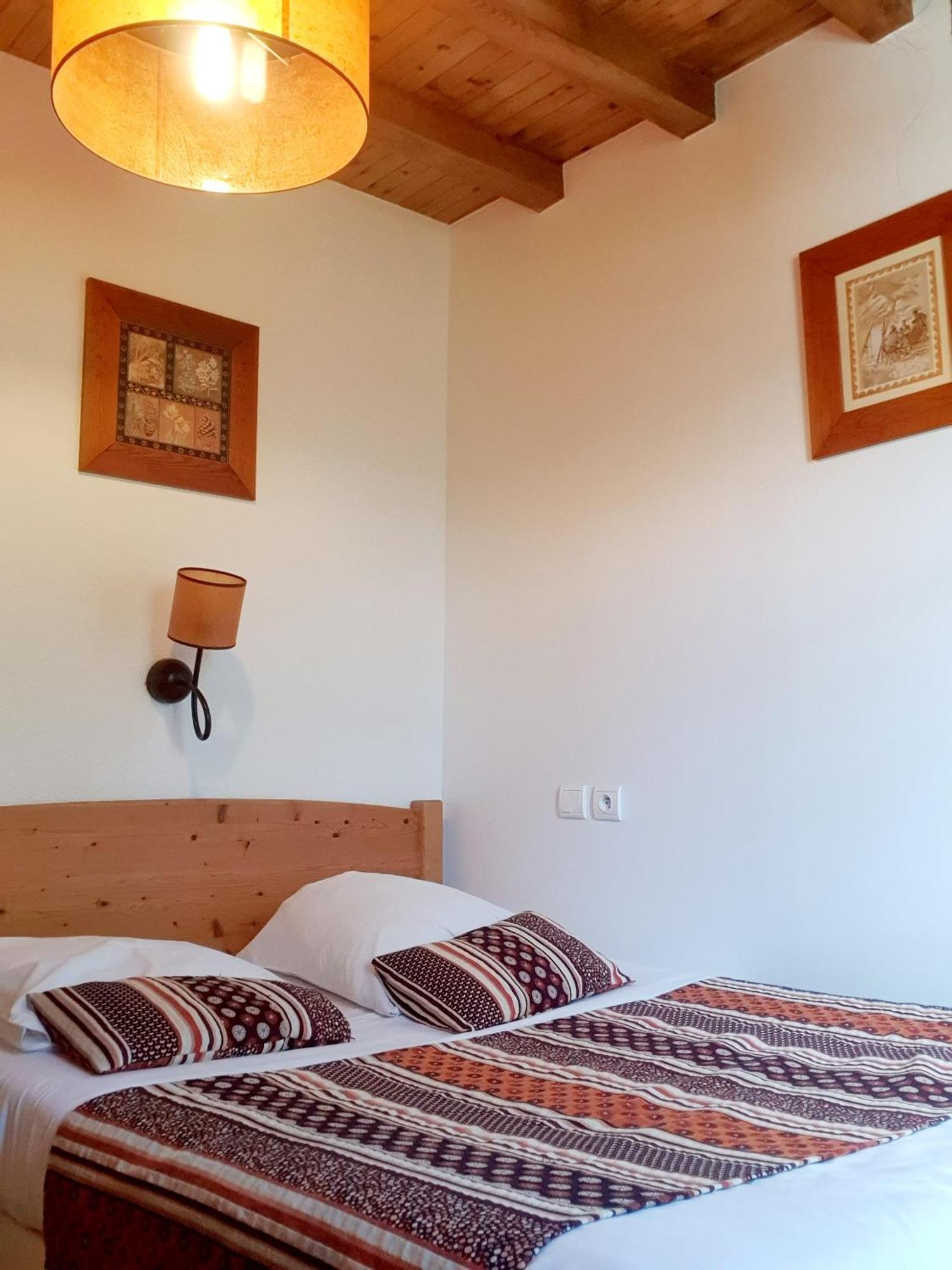 Logis Hotel Les Peupliers Baratier Екстер'єр фото