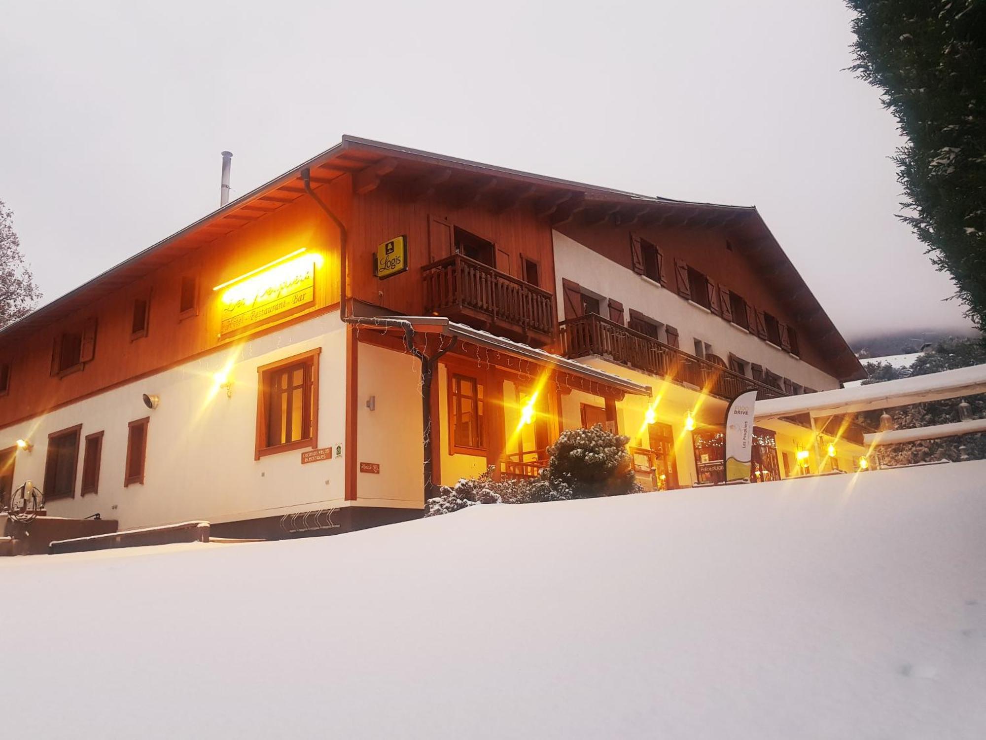 Logis Hotel Les Peupliers Baratier Екстер'єр фото